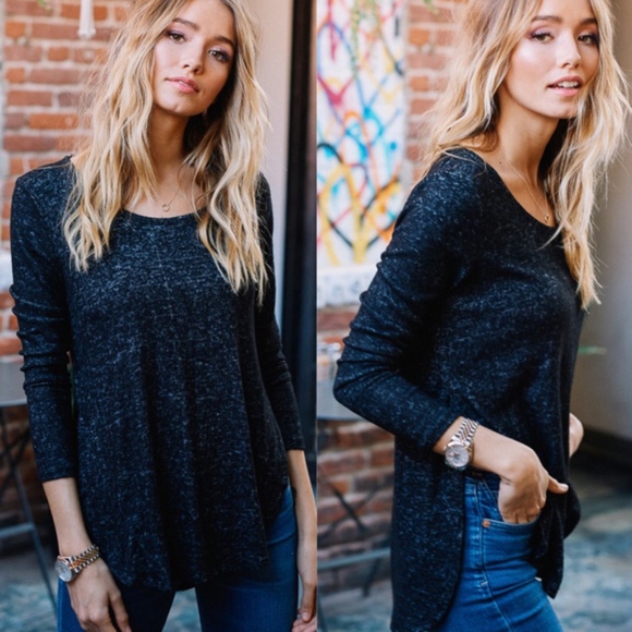 Bellanblue Tops - CHASE Side slit Knit Top - CHARCOAL